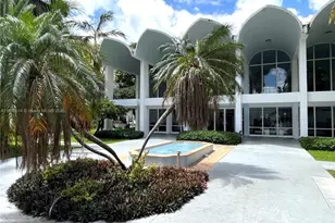 494 NW 165th St Rd, Miami, FL 33169 - Photo 3