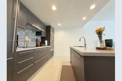 7875 NW 107th Ave #501, Doral, FL 33178 - Photo 13