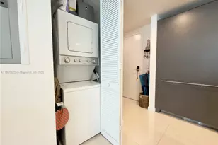 7875 NW 107th Ave, Doral, FL 33178 - Photo 19