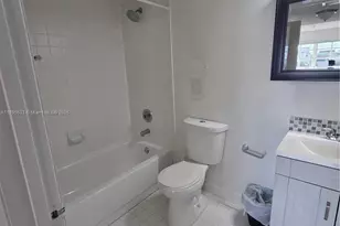 2600 Collins Ave, Miami Beach, FL 33140 - Photo 5