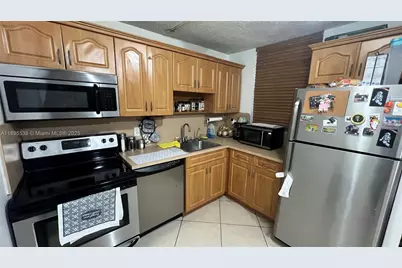 1801 S Treasure Dr #415, North Bay Village, FL 33141 - Photo 5