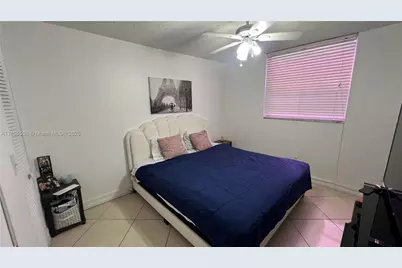 1801 S Treasure Dr #415, North Bay Village, FL 33141 - Photo 7