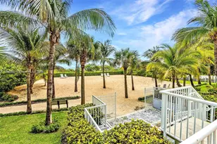 9341 Collins Ave, Surfside, FL 33154 - Photo 39