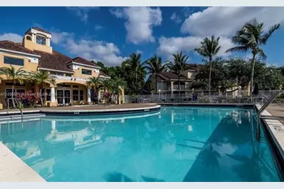 2321 NW 33rd St #203, Oakland Park, FL 33309 - Photo 7