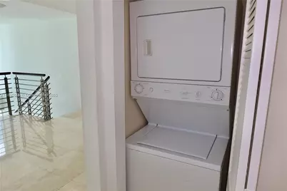 41 SE 5th St #1611, Miami, FL 33131 - Photo 7