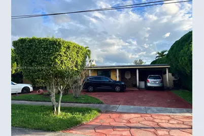 11000 SW 43rd Ln, Miami, FL 33165 - Photo 1