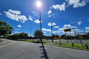 716 NW 14th Way, Fort Lauderdale, FL 33311 - Photo 23