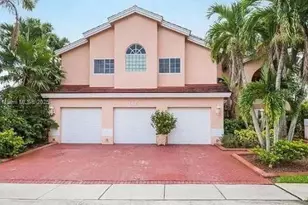 965 NW 201st Way, Pembroke Pines, FL 33029 - Photo 1