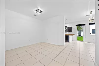 21416 NW 13th Pl, Miami Gardens, FL 33169 - Photo 5