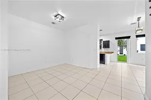 21416 NW 13th Pl, Miami Gardens, FL 33169 - Photo 5