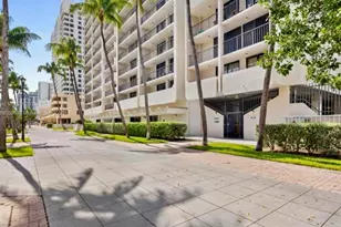 2625 Collins Ave, Miami Beach, FL 33140 - Photo 19