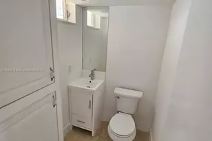 2905 Point E Dr, Aventura, FL 33160 - Photo 17