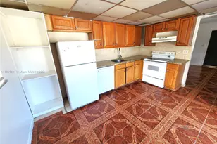 321 SW 1st Ct, Pompano Beach, FL 33060 - Photo 9