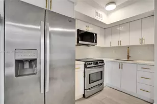 924 SE 2nd St, Fort Lauderdale, FL 33301 - Photo 5