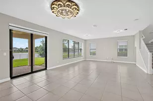 1310 Whitcombe Dr, Royal Palm Beach, FL 33411 - Photo 21