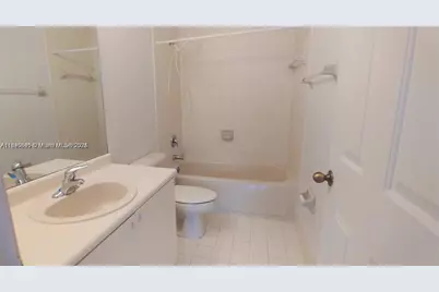 1528 SE 24th Ct #209, Homestead, FL 33035 - Photo 11