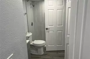 494 NW 165th St Rd, Miami, FL 33169 - Photo 5