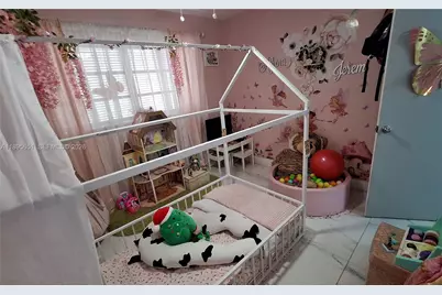 10305 SW 149th Ter, Miami, FL 33176 - Photo 11