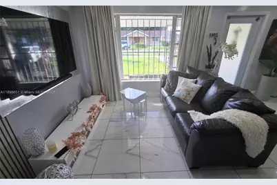 10305 SW 149th Ter, Miami, FL 33176 - Photo 13