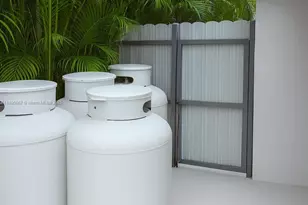 9510 SW 45th St, Miami, FL 33165 - Photo 25