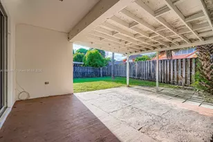 10397 SW 16th St, Pembroke Pines, FL 33025 - Photo 27
