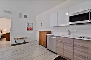 1560 Meridian Ave, Miami Beach, FL 33139 - Photo 1