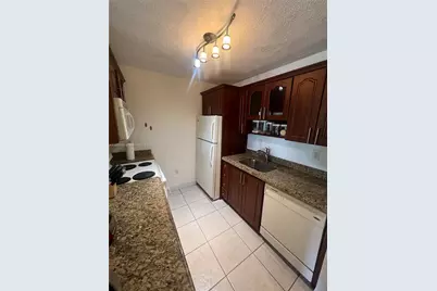 10765 SW 108th Ave #204, Miami, FL 33176 - Photo 1