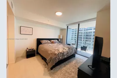 1000 Brickell Plaza #3905, Miami, FL 33131 - Photo 11