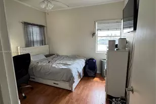 8270 NW 191st Ln, Hialeah, FL 33015 - Photo 13