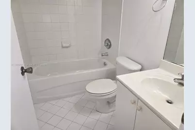 2920 SE 12th Rd #204-30, Homestead, FL 33035 - Photo 9