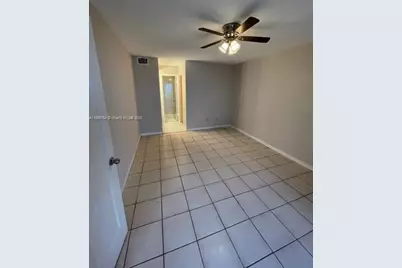 479 NE 210th Cir Ter #103-28, Miami, FL 33179 - Photo 5