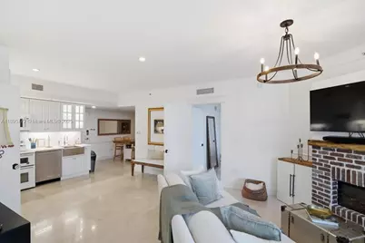 350 S Miami Ave #1205, Miami, FL 33130 - Photo 13