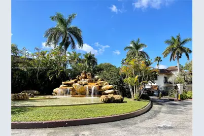 9456 SW 77th Ave #T4, Miami, FL 33156 - Photo 1