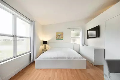 9730 SW 219th St, Cutler Bay, FL 33190 - Photo 17