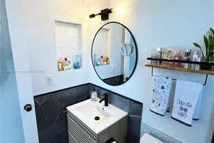 7850 Byron Ave, Miami Beach, FL 33141 - Photo 19