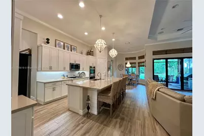 11985 N Kalmar Cir N, Parkland, FL 33076 - Photo 3