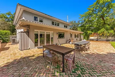 4801 University Dr, Coral Gables, FL 33146 - Photo 45