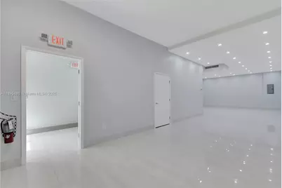 20129 NE 16th Pl #20129, Miami, FL 33179 - Photo 27