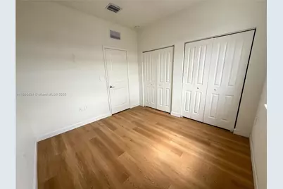 12445 NW 23rd Ct, Miami, FL 33167 - Photo 9