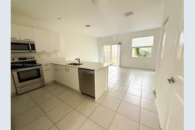 12445 NW 23rd Ct, Miami, FL 33167 - Photo 5