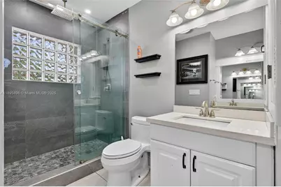 801 Holly Ln, Plantation, FL 33317 - Photo 25