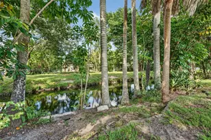 801 Holly Ln, Plantation, FL 33317 - Photo 5