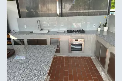 1821 SW 92nd Pl, Miami, FL 33165 - Photo 7