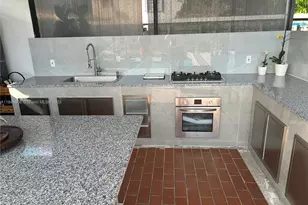 1821 SW 92nd Pl, Miami, FL 33165 - Photo 7