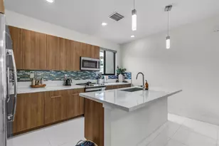 4963 NW 83rd Path, Doral, FL 33166 - Photo 9