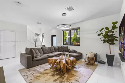 4963 NW 83rd Path #4963, Doral, FL 33166 - Photo 7