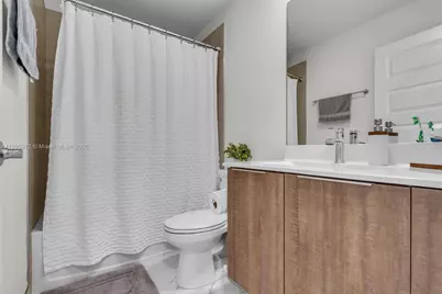 4963 NW 83rd Path #4963, Doral, FL 33166 - Photo 17
