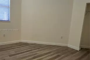 10630 NW 88th St, Doral, FL 33178 - Photo 9