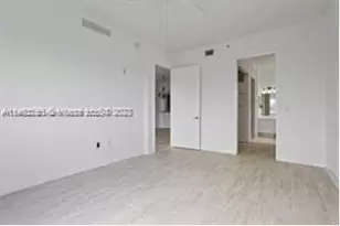 3600 Oaks Clubhouse Dr, Pompano Beach, FL 33069 - Photo 17