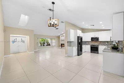 1412 NE 53rd Ct, Fort Lauderdale, FL 33334 - Photo 9